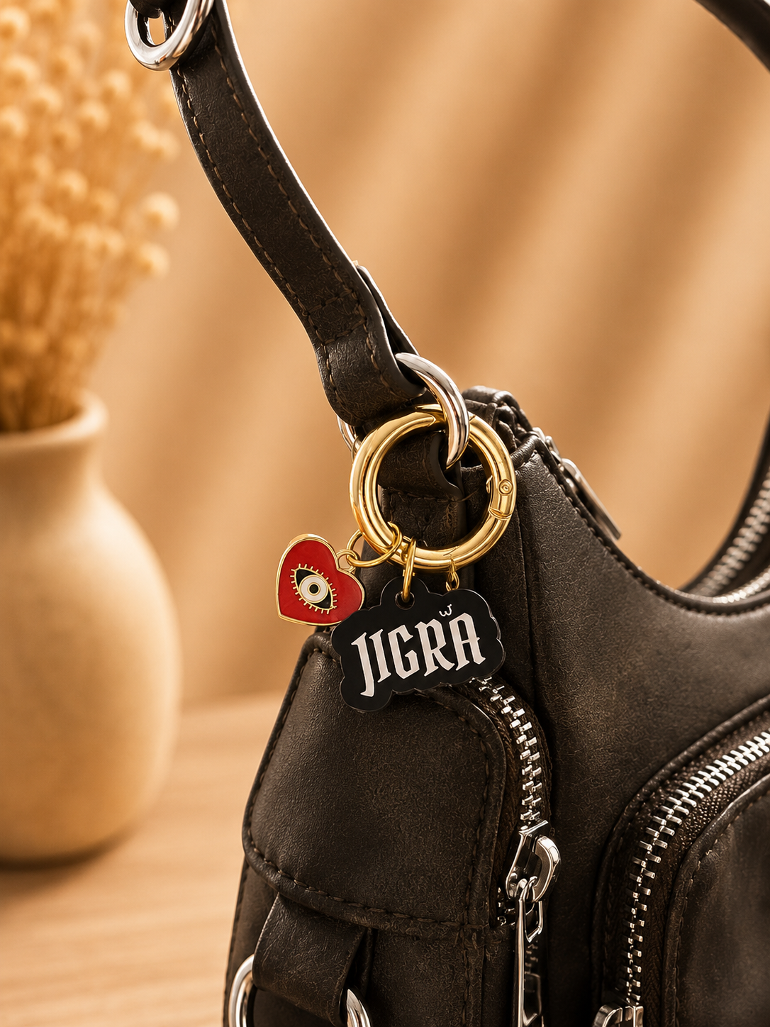 Jigra Pet Neck Rakhi + Matching Keychain Tag | Behen Special Rakhi Combo